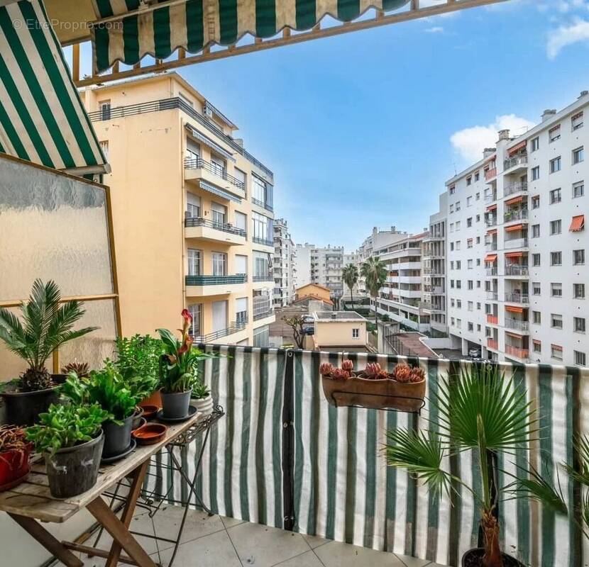 Appartement à NICE