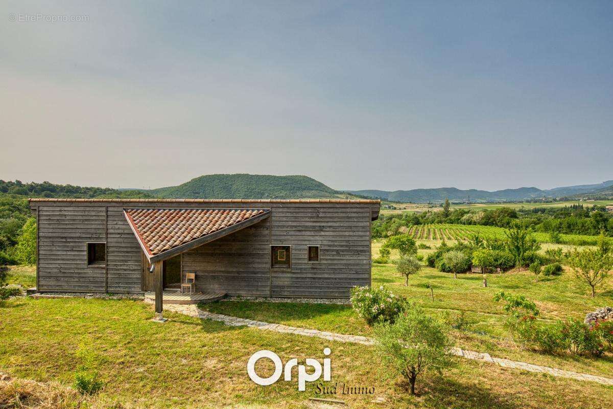 Appartement à ALBA-LA-ROMAINE