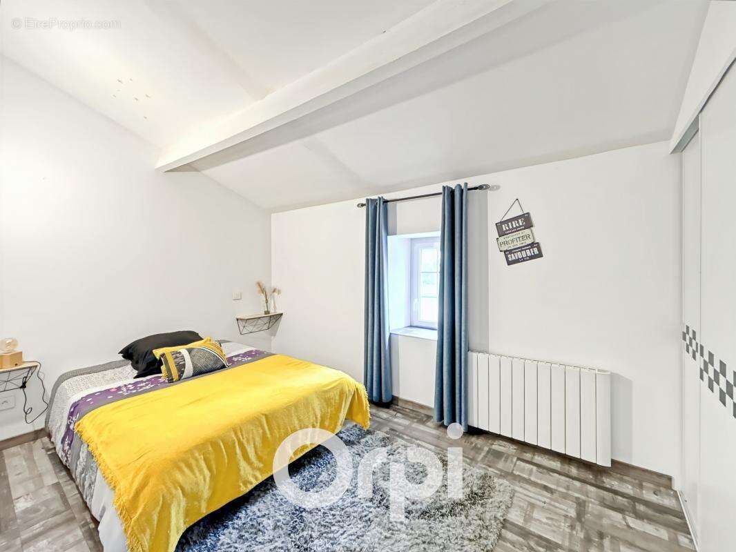 Maison à SAINTE-GEMME-LA-PLAINE