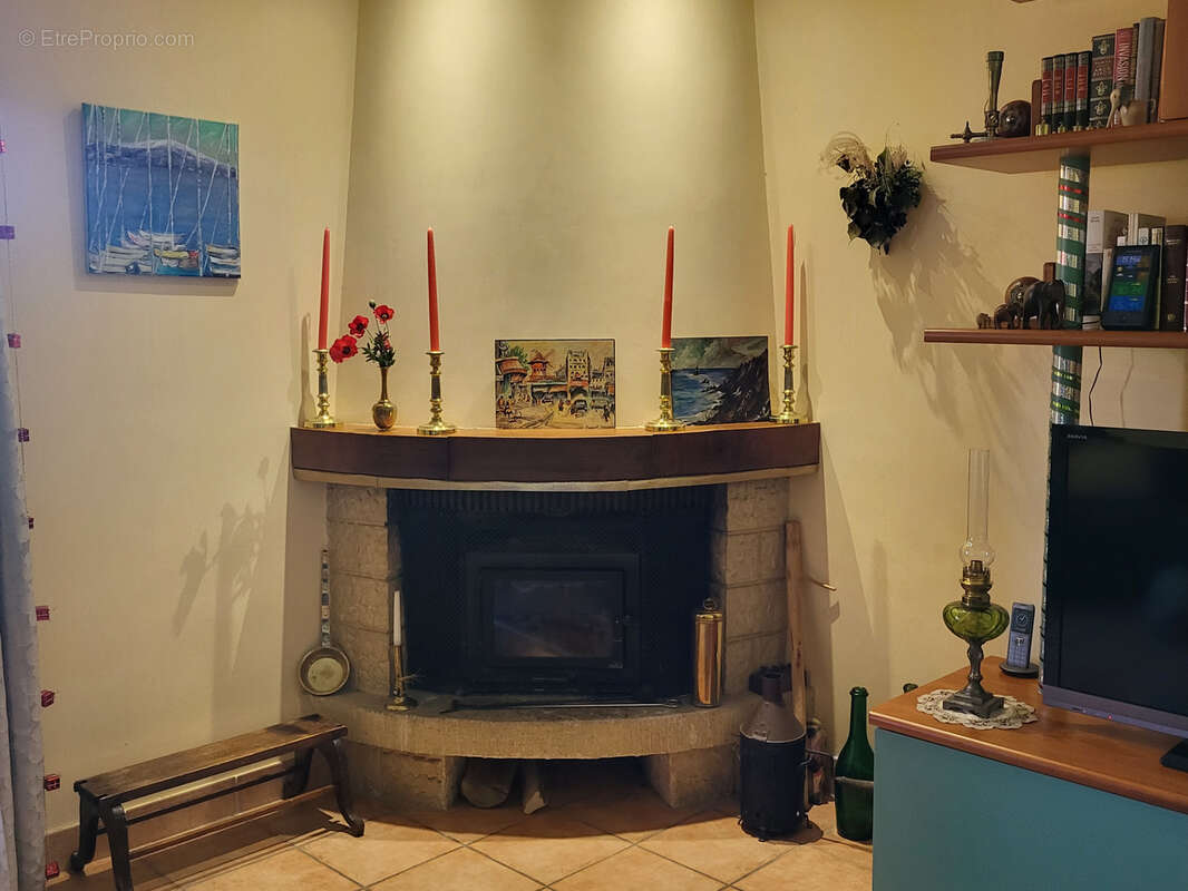 Maison à NEUVILLE-SUR-SAONE