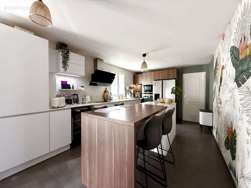 Maison à MORAINVILLIERS