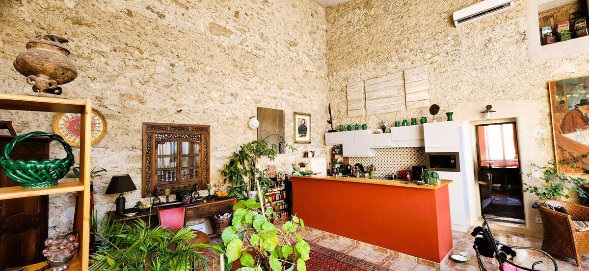 Maison 155 m² à Nissan-Lez-Enserune  - photo 3