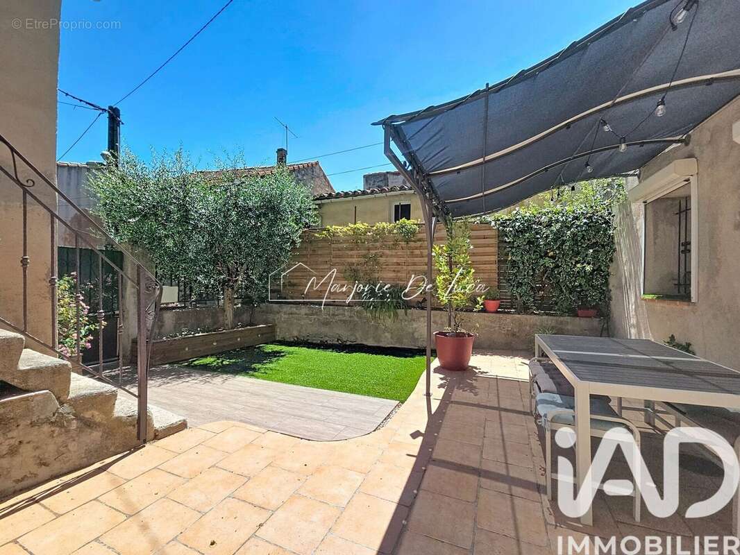 Photo 2 - Maison à MARSEILLE-13E