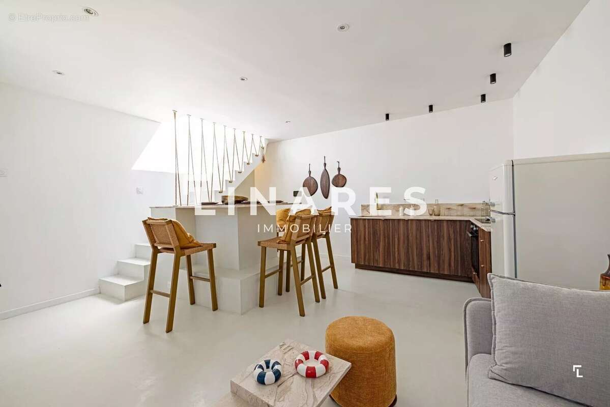LA CASITA - Maison de 95m2 - Rooftop - Box - 13007 - photo 6