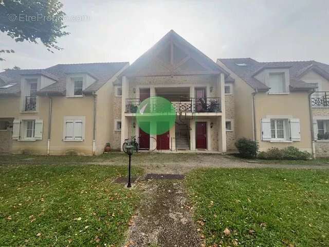 Appartement à LA FERTE-ALAIS