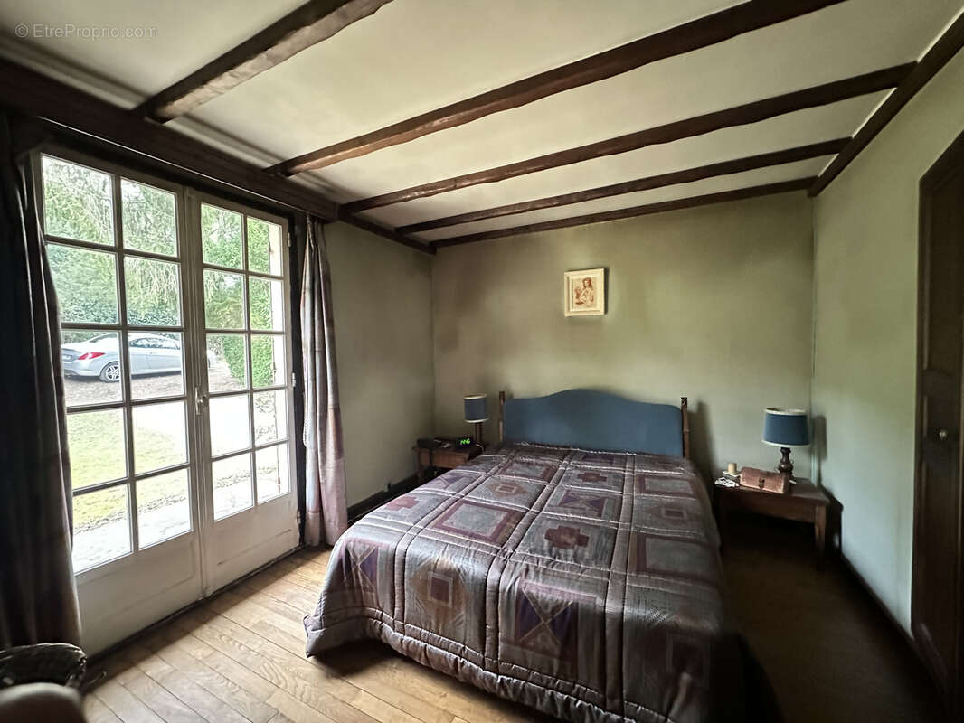 Maison à SAINT-REMY-LES-CHEVREUSE