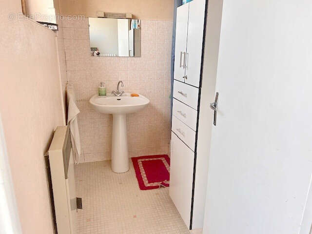 Maison à MONTAGNIEU