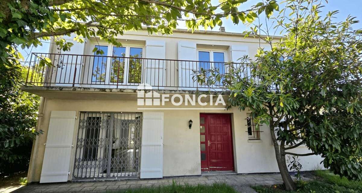 Maison à JOUARS-PONTCHARTRAIN