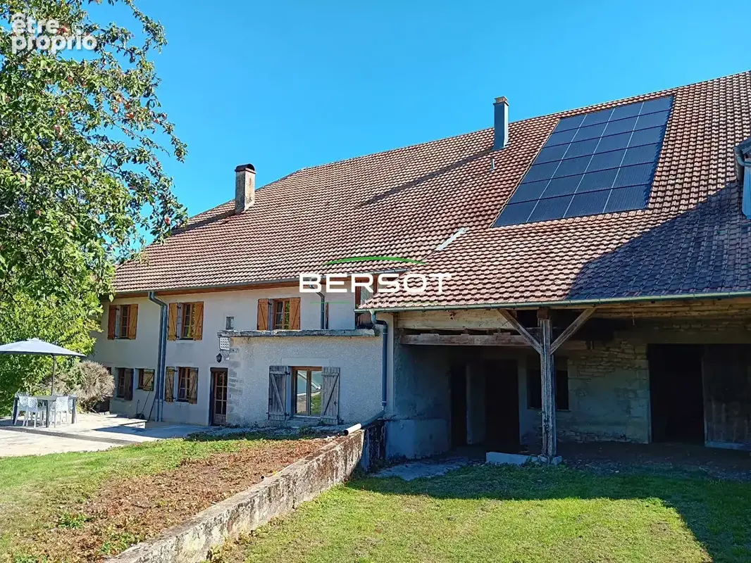 Photo Maison à Amancey au prix de 365 000€