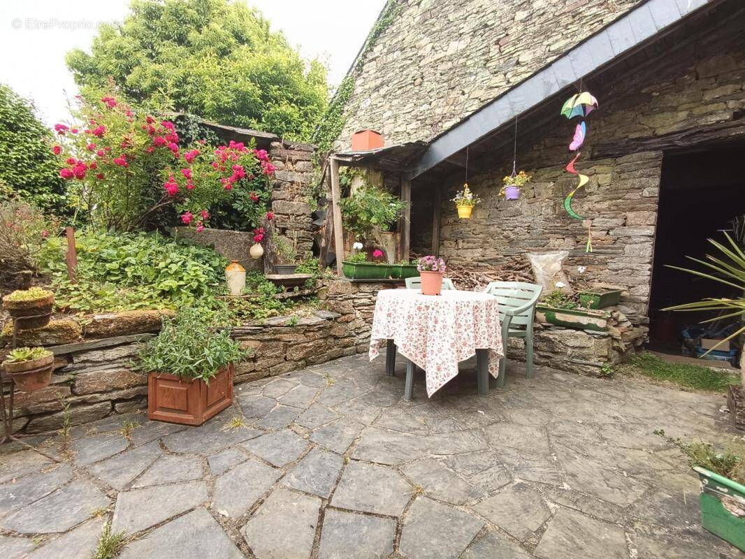 Maison à SERENT