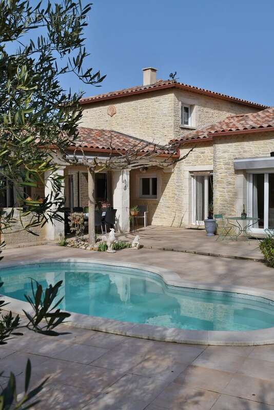 Maison à UZES