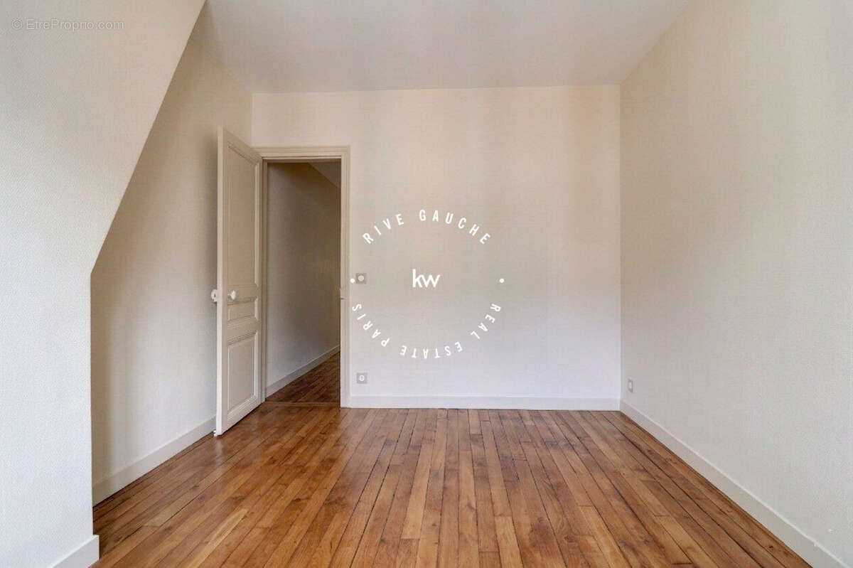 Appartement à PARIS-14E