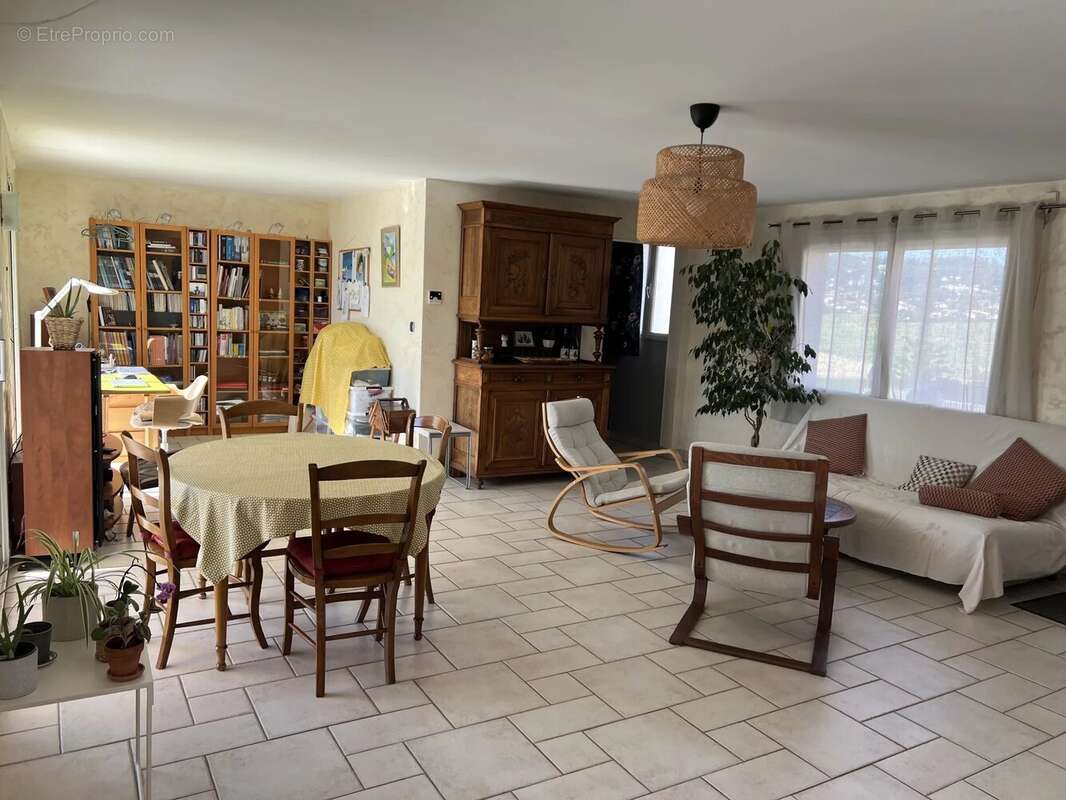 A saisir, maison proche du bourg à Villars - photo 7