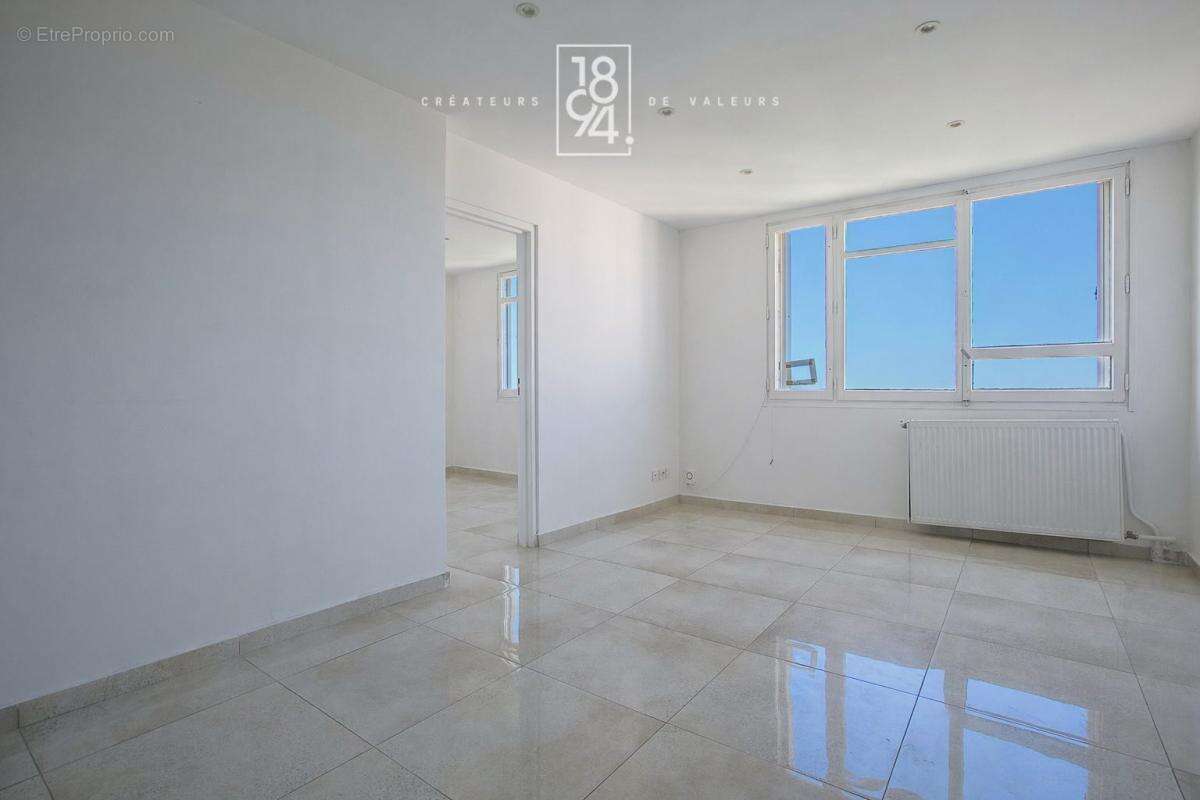 Appartement à MARSEILLE-10E