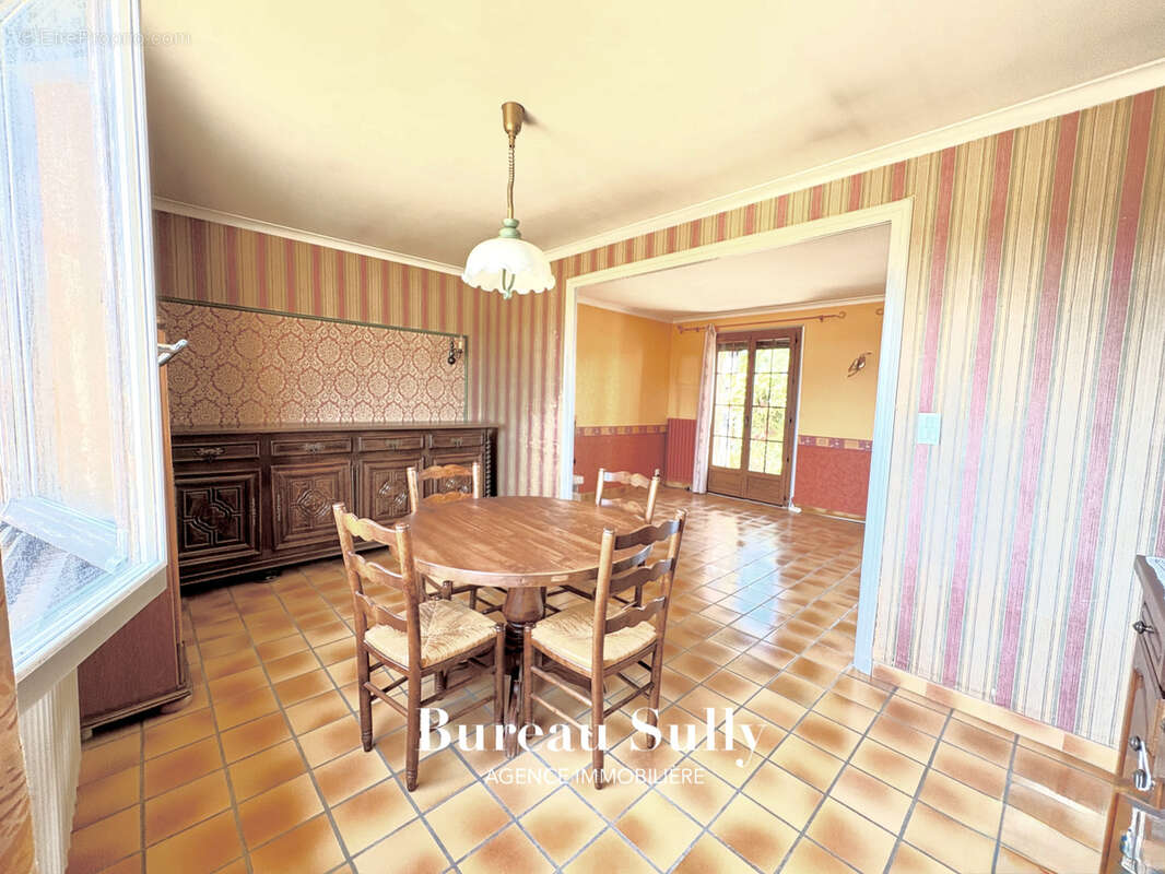 Maison 138 m2  Terrain de 1100 m2 piscinable Blaceret 69460 proche Villefranche sur Saône - photo 6