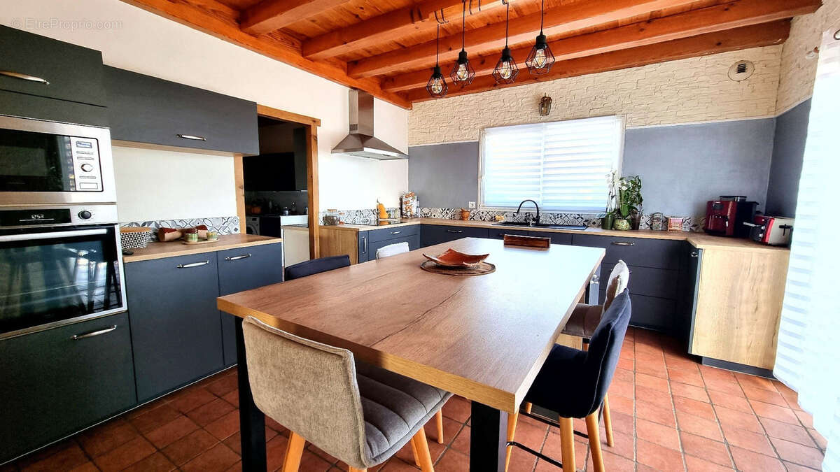 Maison à LIT-ET-MIXE