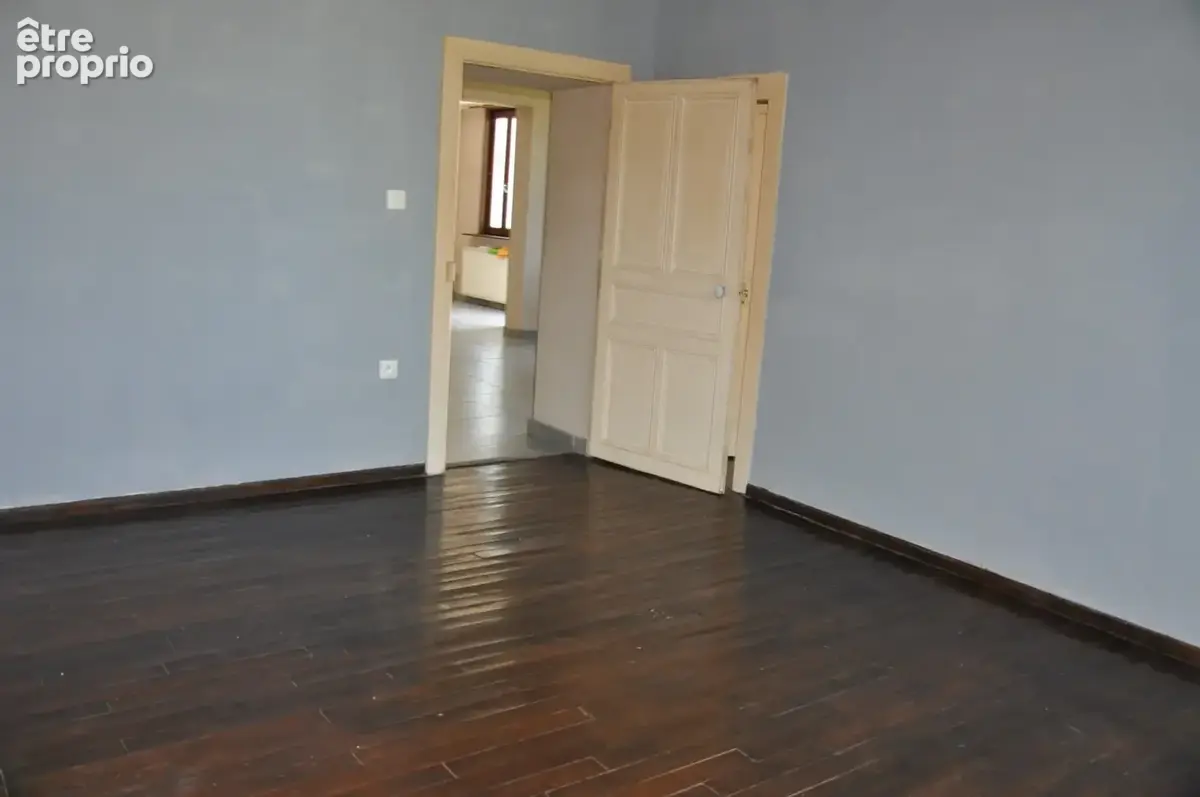 Belle maison en pierre, avec 2 chambres, une grange et terrain de 1543 m2 - photo 9
