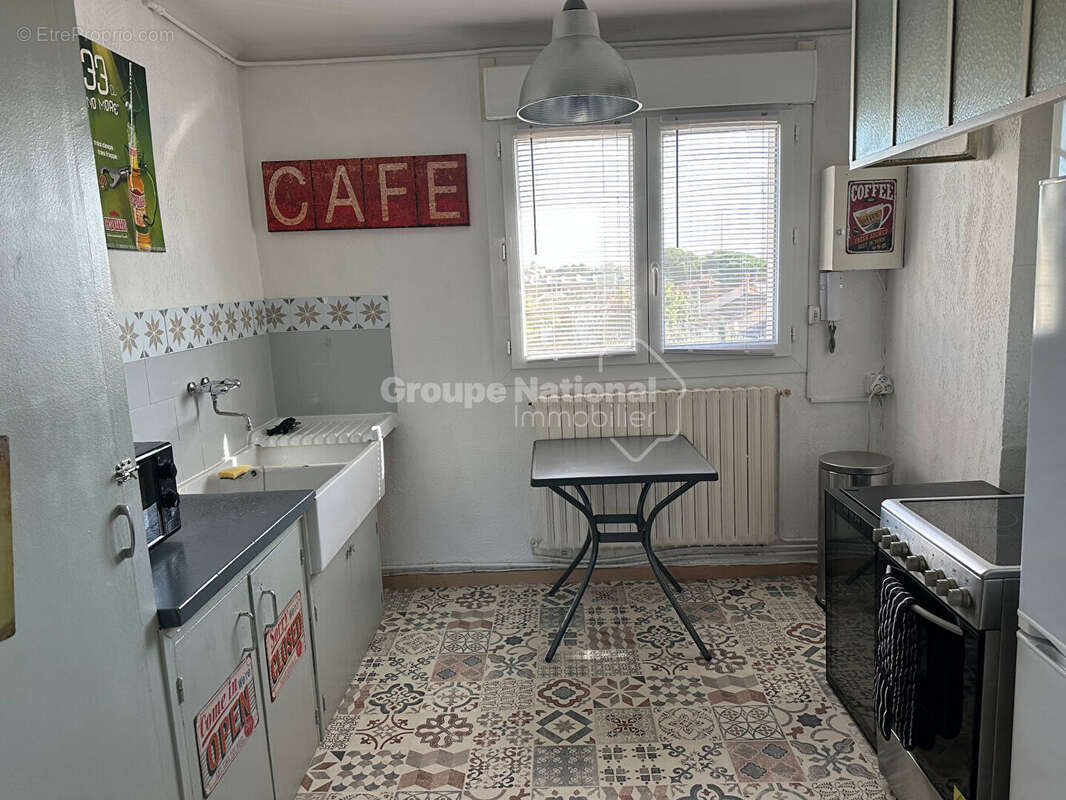 A vendre Arles appartement T3 proche centre - photo 3