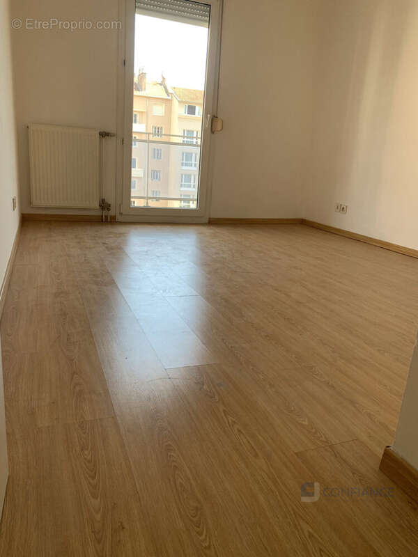 Appartement 75 m² à Villeurbanne  - photo 5
