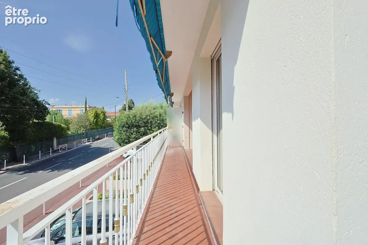 Juan-les-pins – 3 pièces à rénover – terrasse – garage 18 m² – proche plages et commerces - photo 9