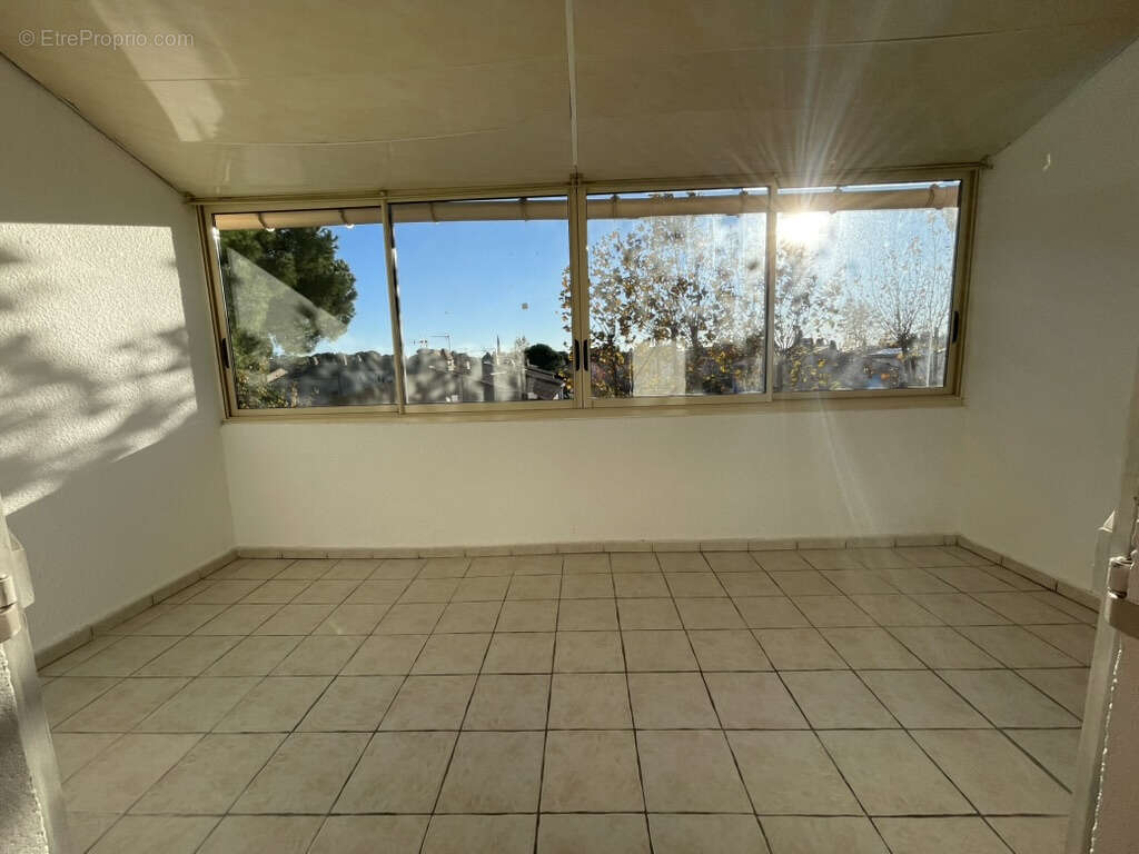 Appartement à LA LONDE-LES-MAURES