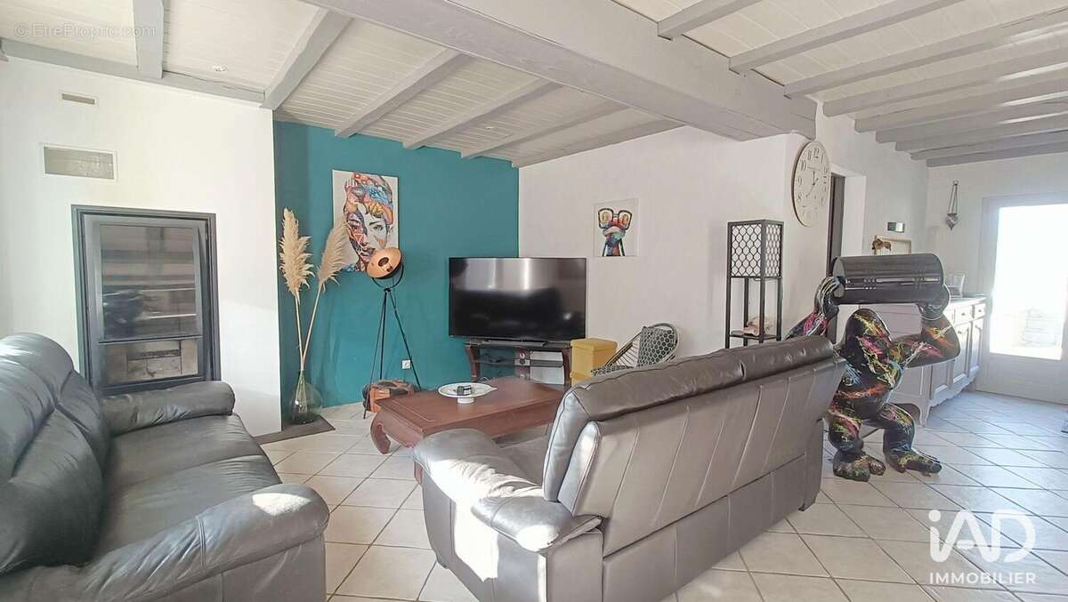 Maison 160 m² à Charrais  - photo 3