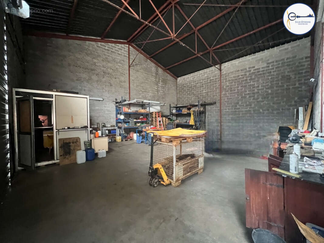 Bâtiement Professionnel Jaménil 343m2 - photo 3
