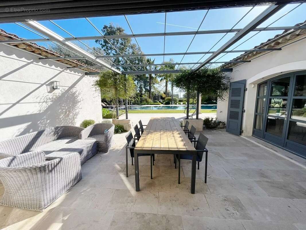 Maison à MOUGINS