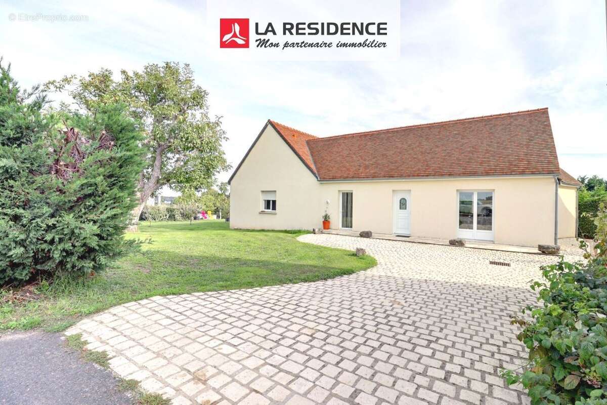 Maison à CHOUZY-SUR-CISSE