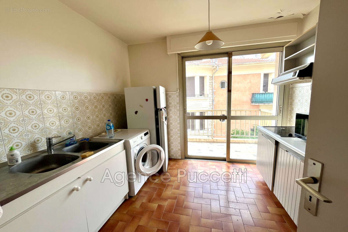 Appartement 71 m² à Vence  - photo 3