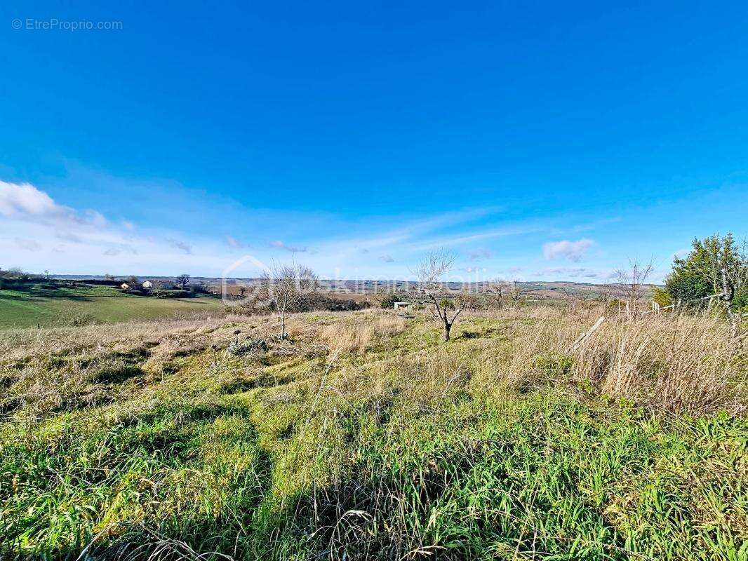 Maison à rénover, vue panoramique et fort potentiel locatif à Miradoux - photo 4