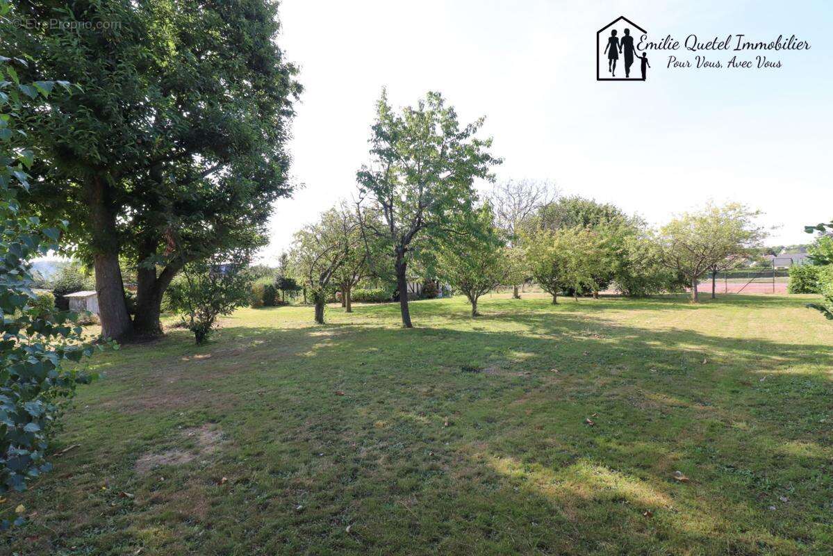 Maison à LA HARENGERE