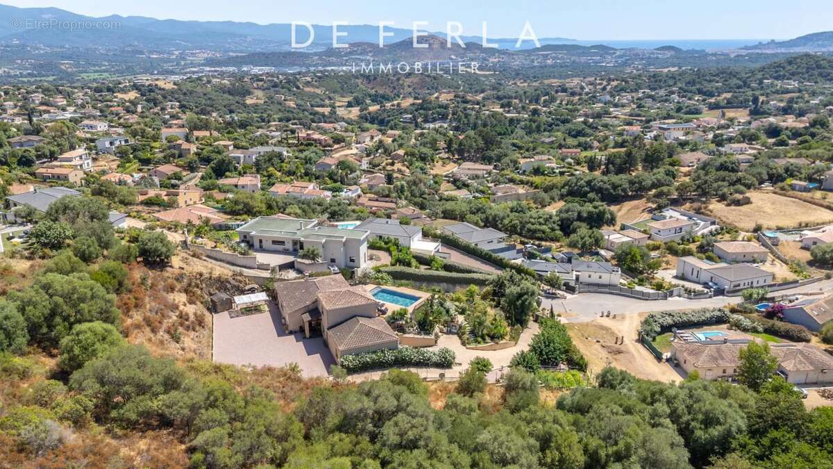 Villa avec piscine et vue panoramique sur Afar - photo 5