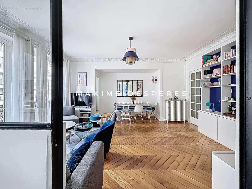 Appartement à NEUILLY-SUR-SEINE