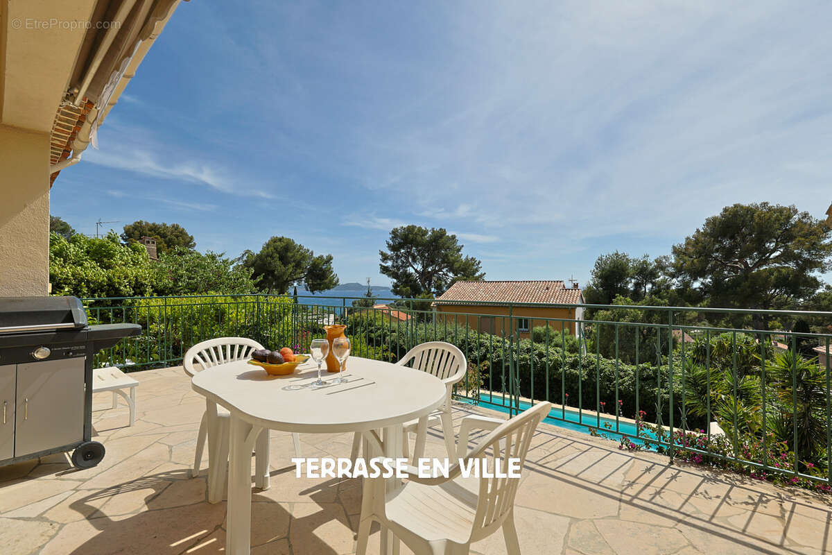 Maison à CARQUEIRANNE