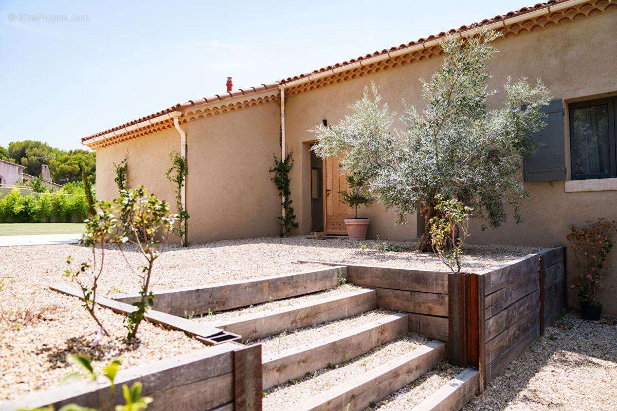 Villa provençale meublée d'exception 137m² - photo 18