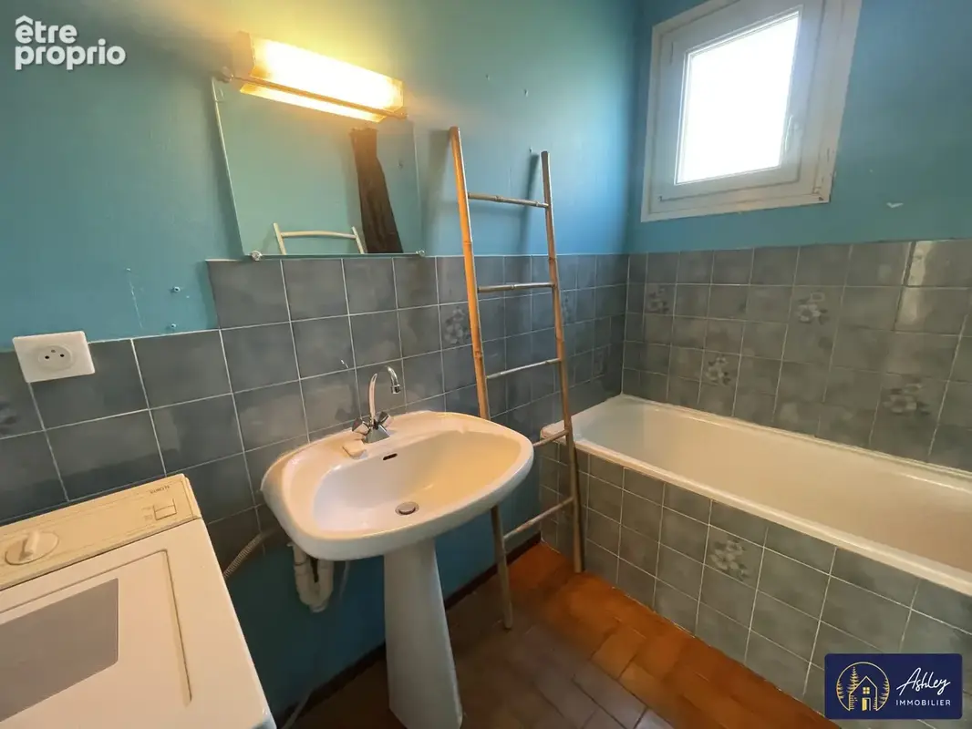 Maison 5 pièces LE CLAUX (Cantal)