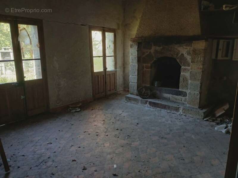Appartement à THIERS