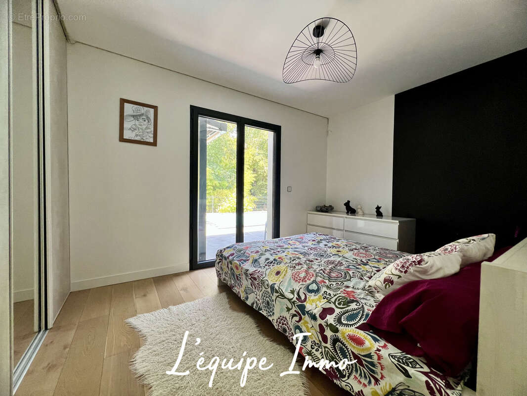 Contemporaine plain pied 154m2 sur 935m2 de terrain - photo 11