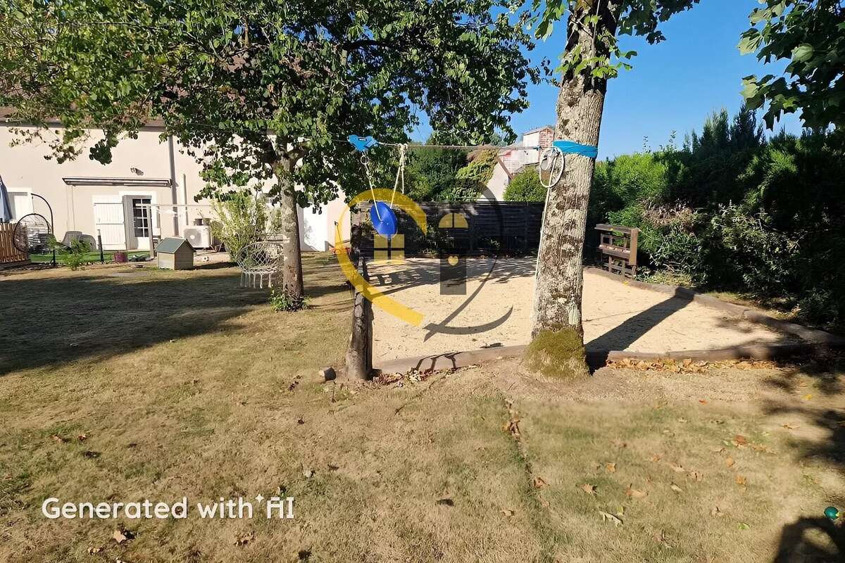 Maison familiale de 237 m² avec piscine – Chéry (18) - photo 14