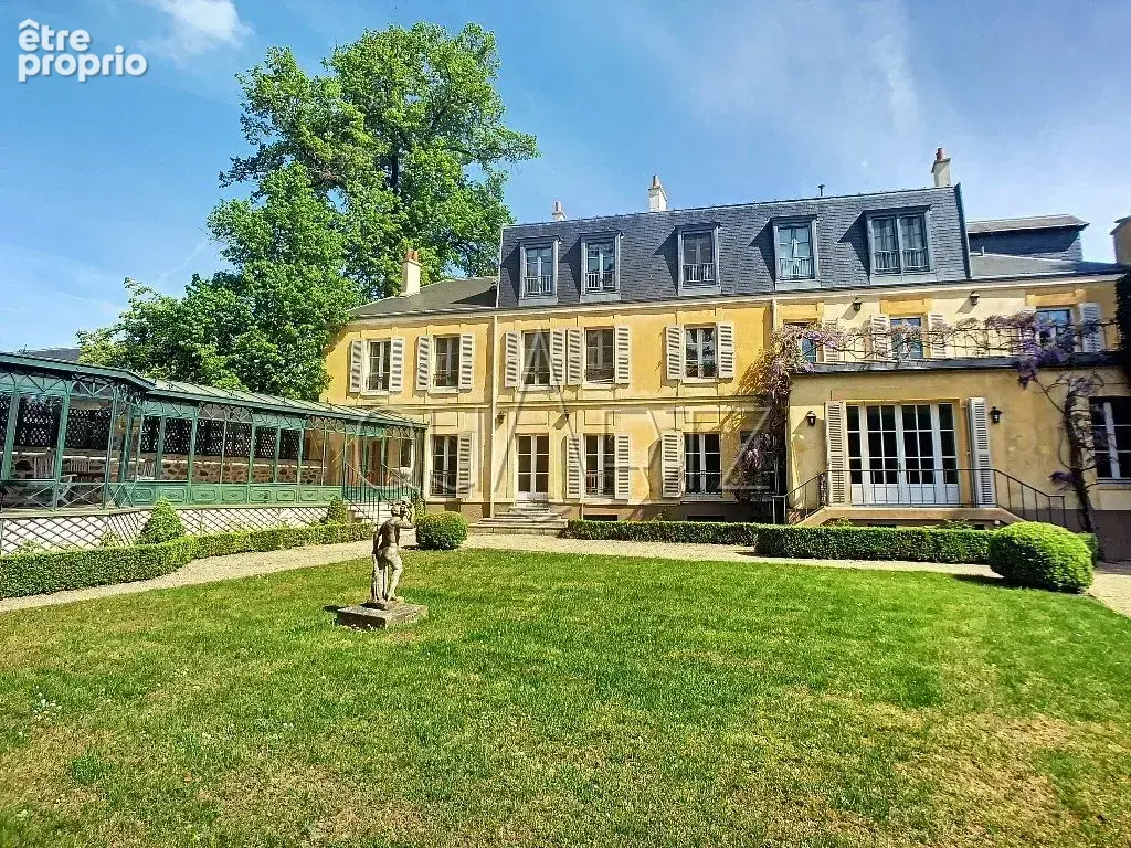 Photo Maison à Versailles au prix de 3 500 000€