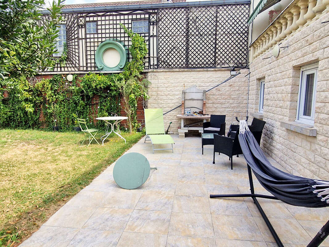 Maison à LIVRY-GARGAN