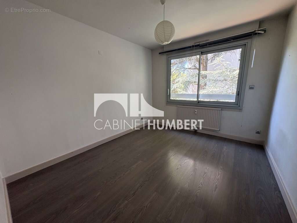 Appartement 113 m² à Saint-Etienne  - photo 8