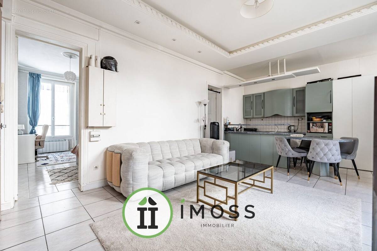 Appartement à PARIS-18E