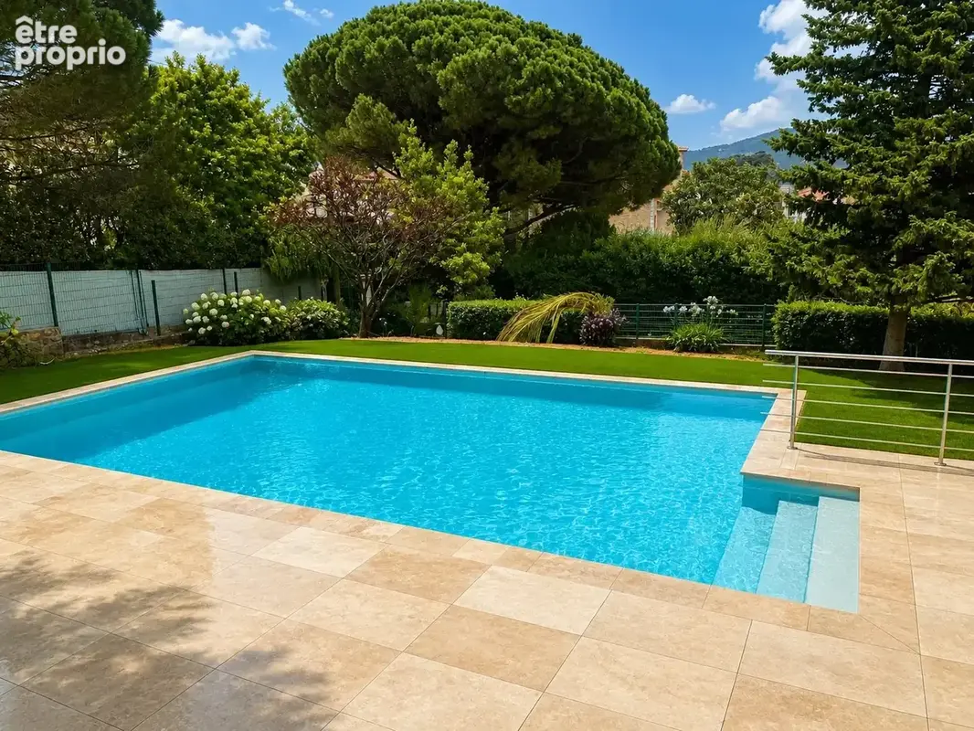 Cannes Tassigny - appartement 4p 110 m2 refait à neuf - dernier étage - photo 4