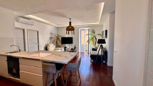 Appartement à BORMES-LES-MIMOSAS