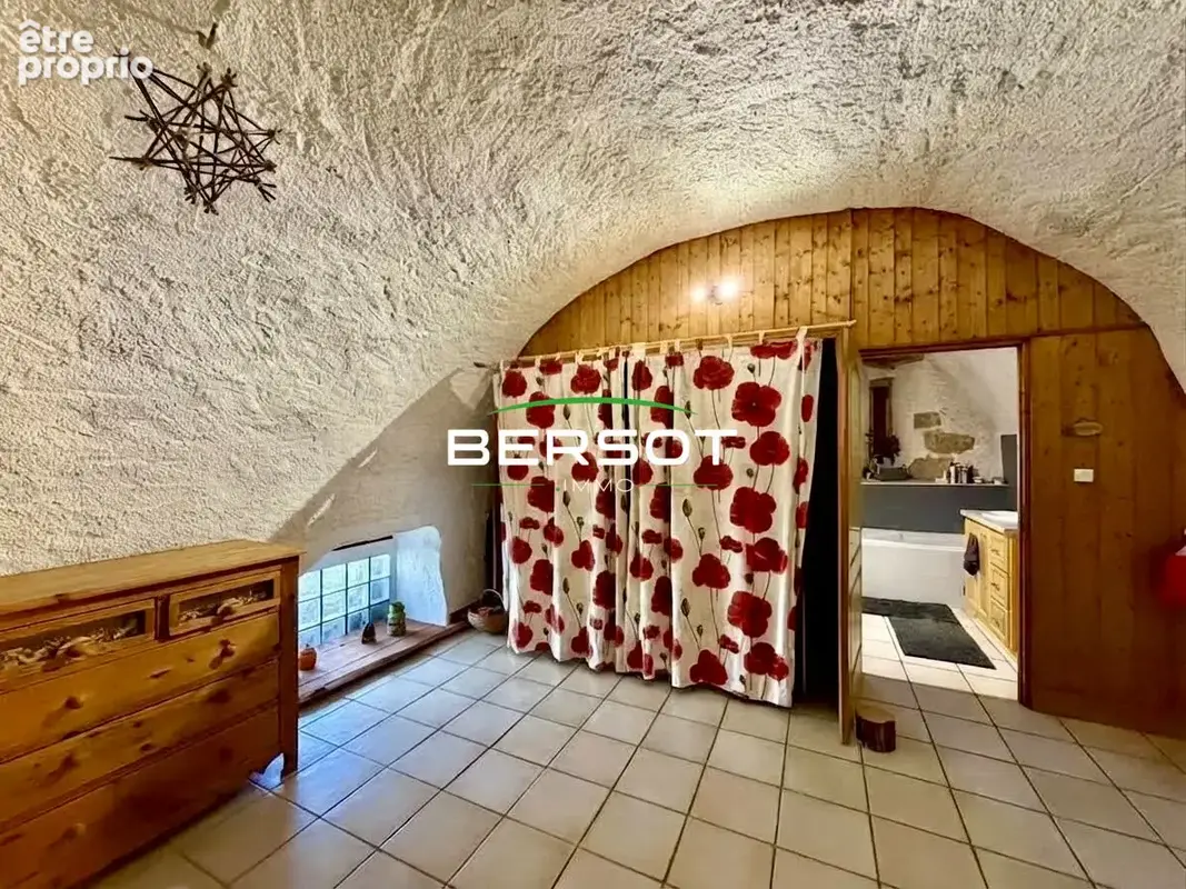Vellerot-lès-Vercel Bâtisse de caractère de 300 m² avec espace bien-être - photo 8