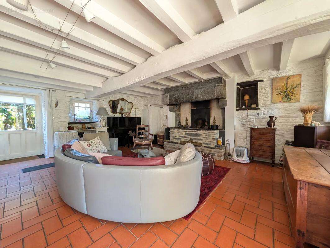 Maison pleine de charme, 5 pièces, 180 m², à Carentoir - photo 6