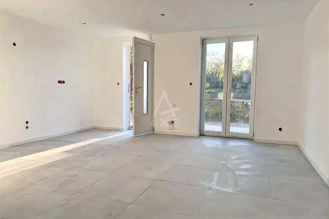 Appartement à BOUGUENAIS