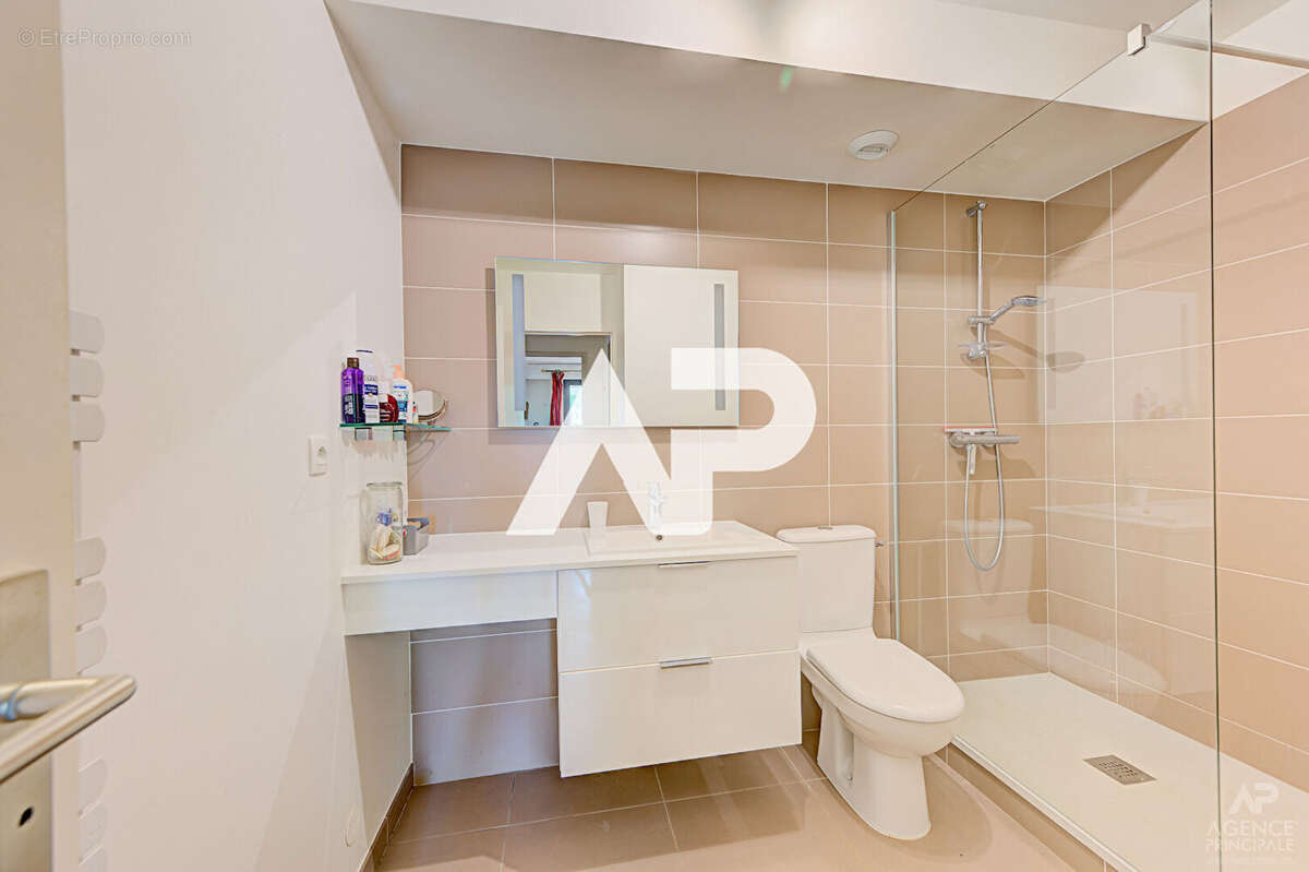 Appartement Rueil Malmaison 4 pièce(s) 80.68 m2 - photo 7